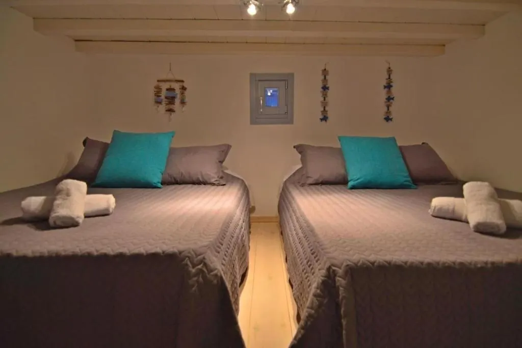 Blue Heart Mykonos Up To 10 People Best Location Mykonos Town Grecja