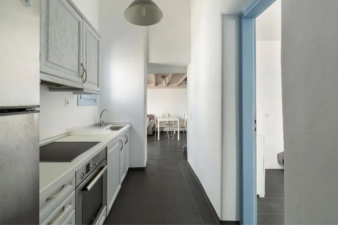Blue Heart Mykonos Up To 10 People Best Location Mykonos Town Grecja
